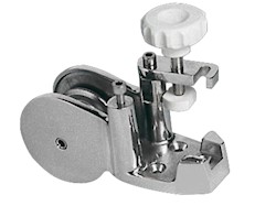 Musone di prua con blocca ancora