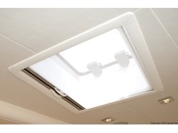 Oscurante con zanzariera Oceanair per Lewmar 44 ad incasso