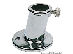 Base per aste portabandiera a inclinazione ridotta