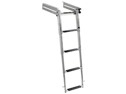 Scaletta sotto plancetta con gradino a sbalzo